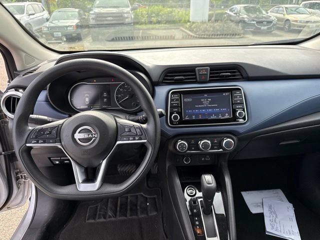Used 2023 Nissan Versa SV FWD image 15