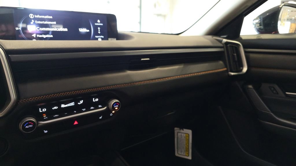 Used 2025 MAZDA CX-50 AWD 2.5 Hybrid w/ Weather Package image 26