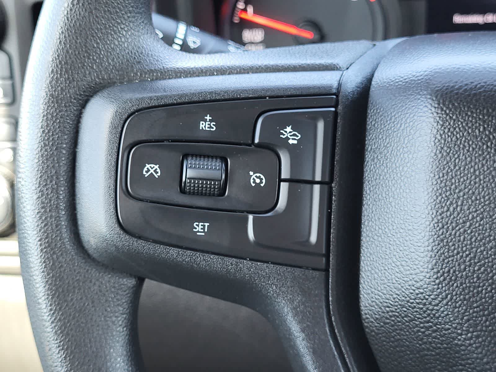 Used 2025 Chevrolet Silverado 1500 Custom image 18