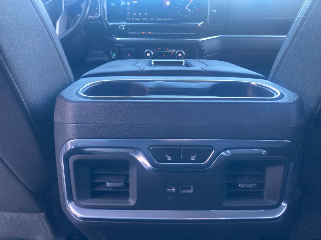 Used 2022 GMC Sierra 1500 SLT w/ SLT Premium Plus Package AWD/4WD image 16