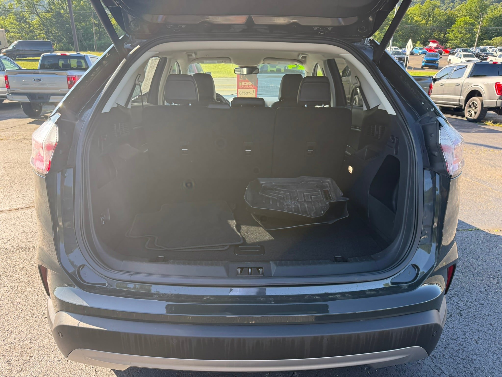Used 2024 Ford Edge SEL w/ Convenience Package AWD/4WD image 6