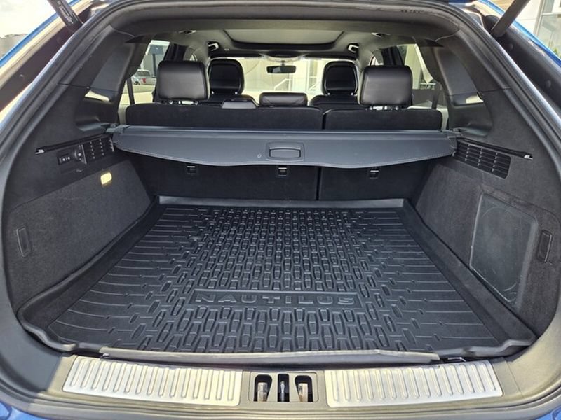 Used 2020 Lincoln Nautilus Reserve w/ Cargo Utility Package AWD/4WD image 17