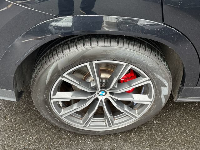 Certified 2024 BMW X6 xDrive40i w/ Premium Package AWD/4WD image 11