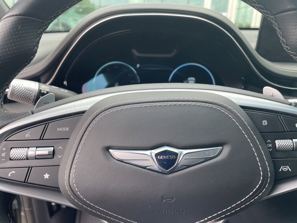Used 2023 Genesis GV70 2.5T w/ Sport Prestige Package image 21
