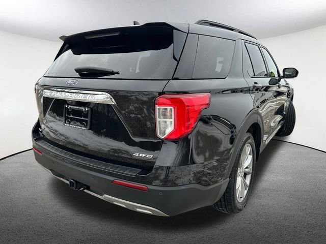 Used 2023 Ford Explorer XLT w/ Equipment Group 202A image 14