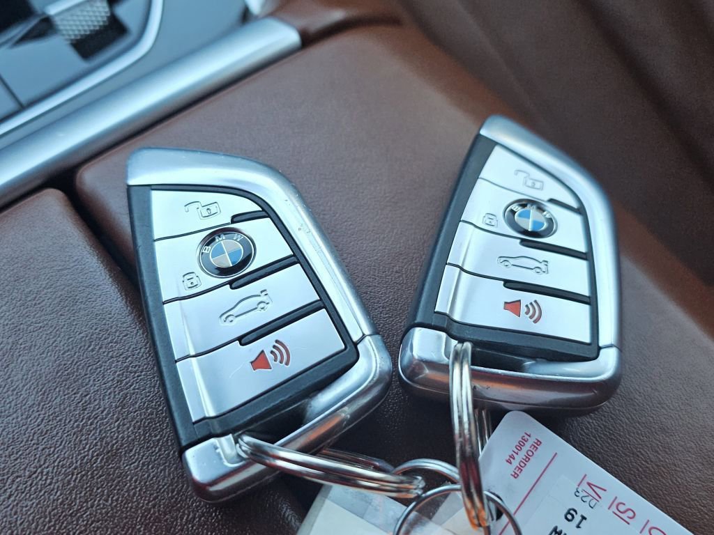 Used 2019 BMW X7 xDrive50i w/ M Sport Package image 39