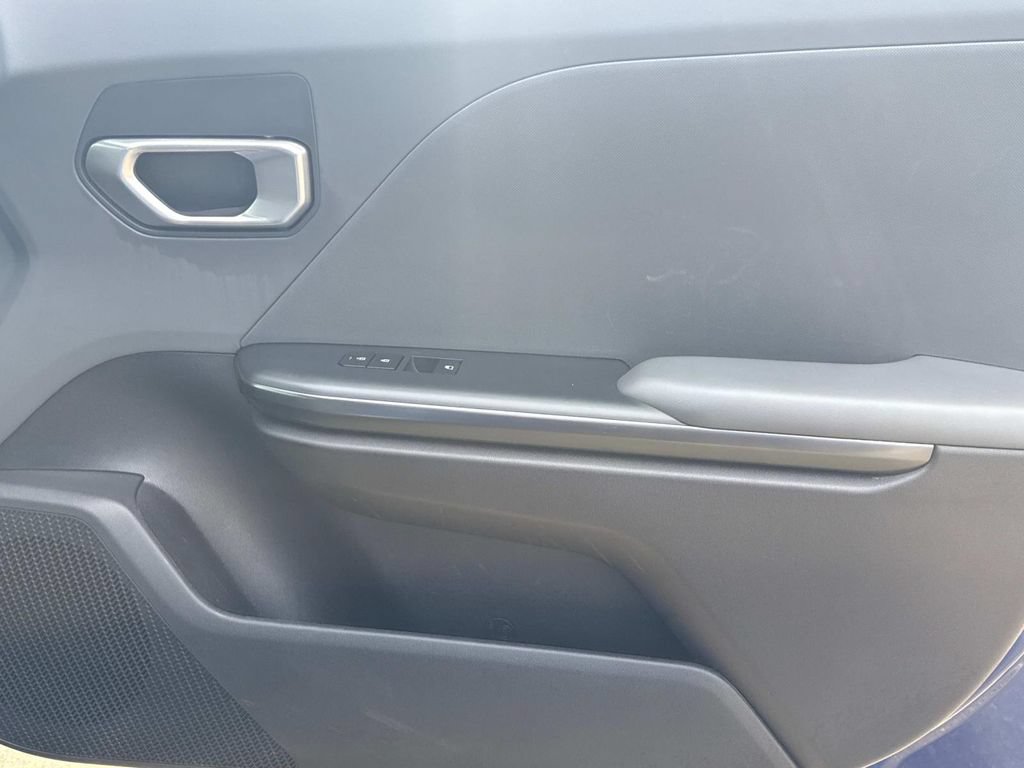 Used 2025 Kia K4 FWD image 18