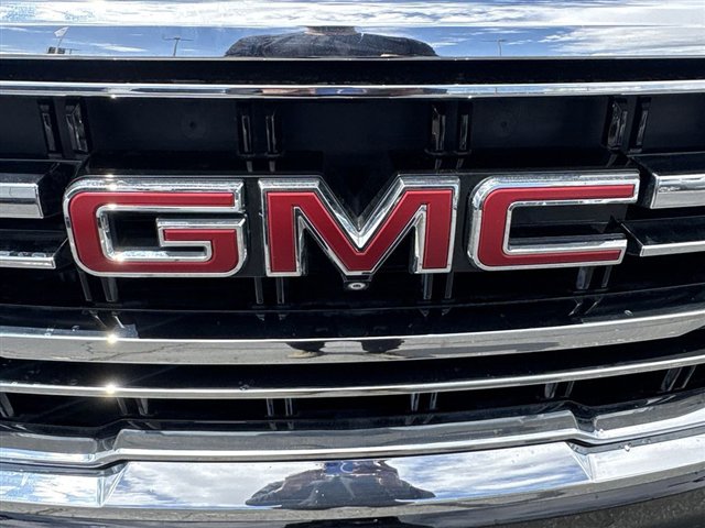 Certified 2021 GMC Yukon SLT w/ SLT Luxury Plus Package AWD/4WD image 30