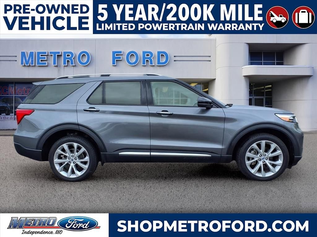 Used 2022 Ford Explorer Platinum w/ Equipment Group 601A image 2