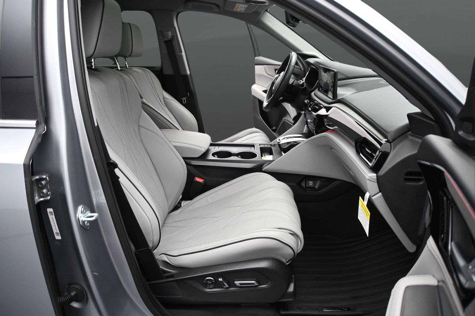 Certified 2025 Acura MDX w/ Advance Package AWD/4WD image 19