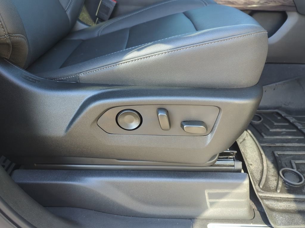 Used 2023 Chevrolet Silverado 1500 LTZ image 39