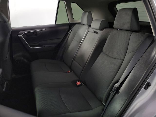 Used 2021 Toyota RAV4 LE AWD/4WD image 18