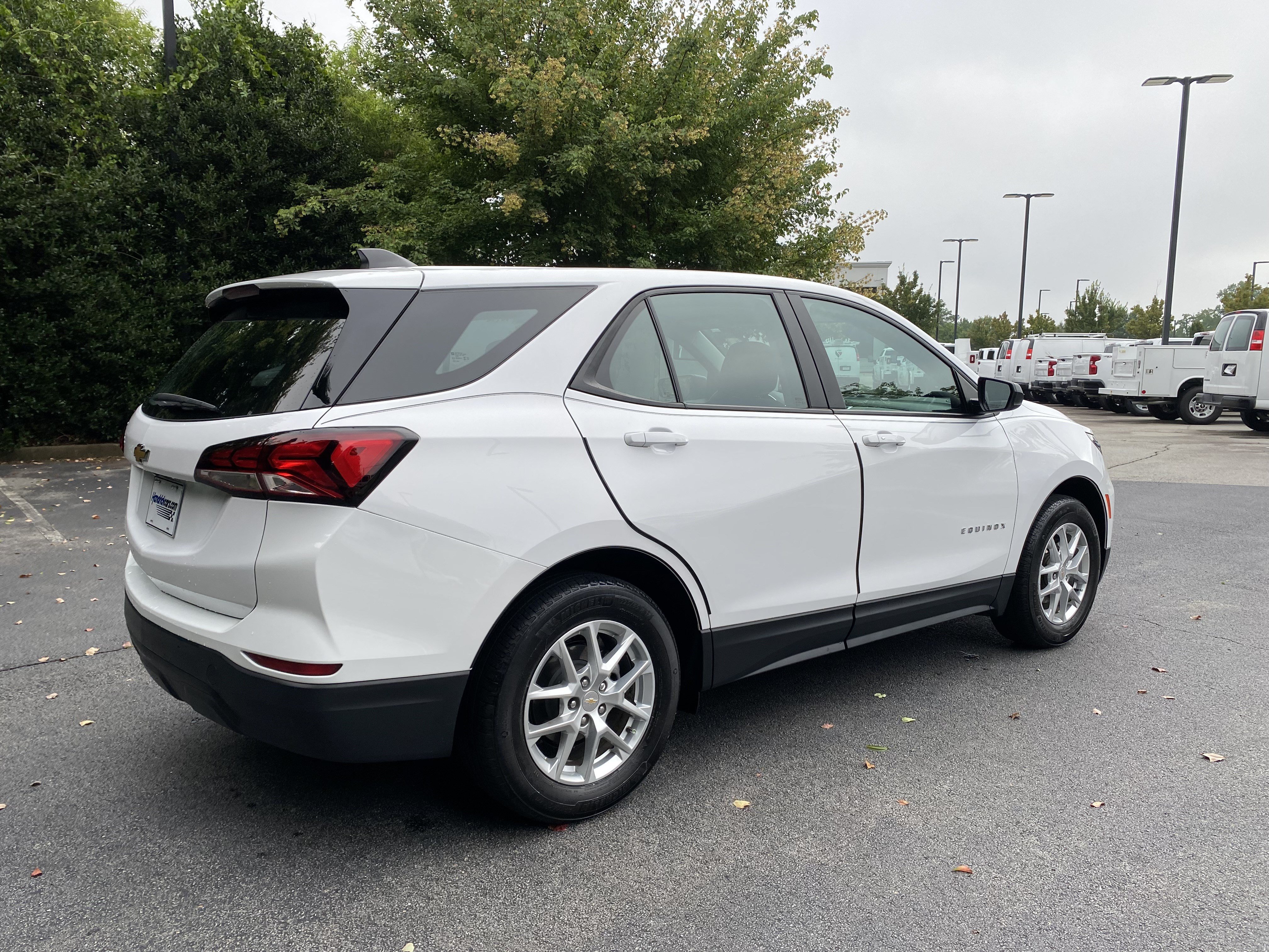 Used 2024 Chevrolet Equinox LS FWD image 9