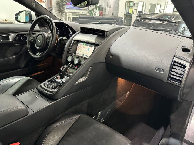 Used 2015 Jaguar F-TYPE S RWD image 43
