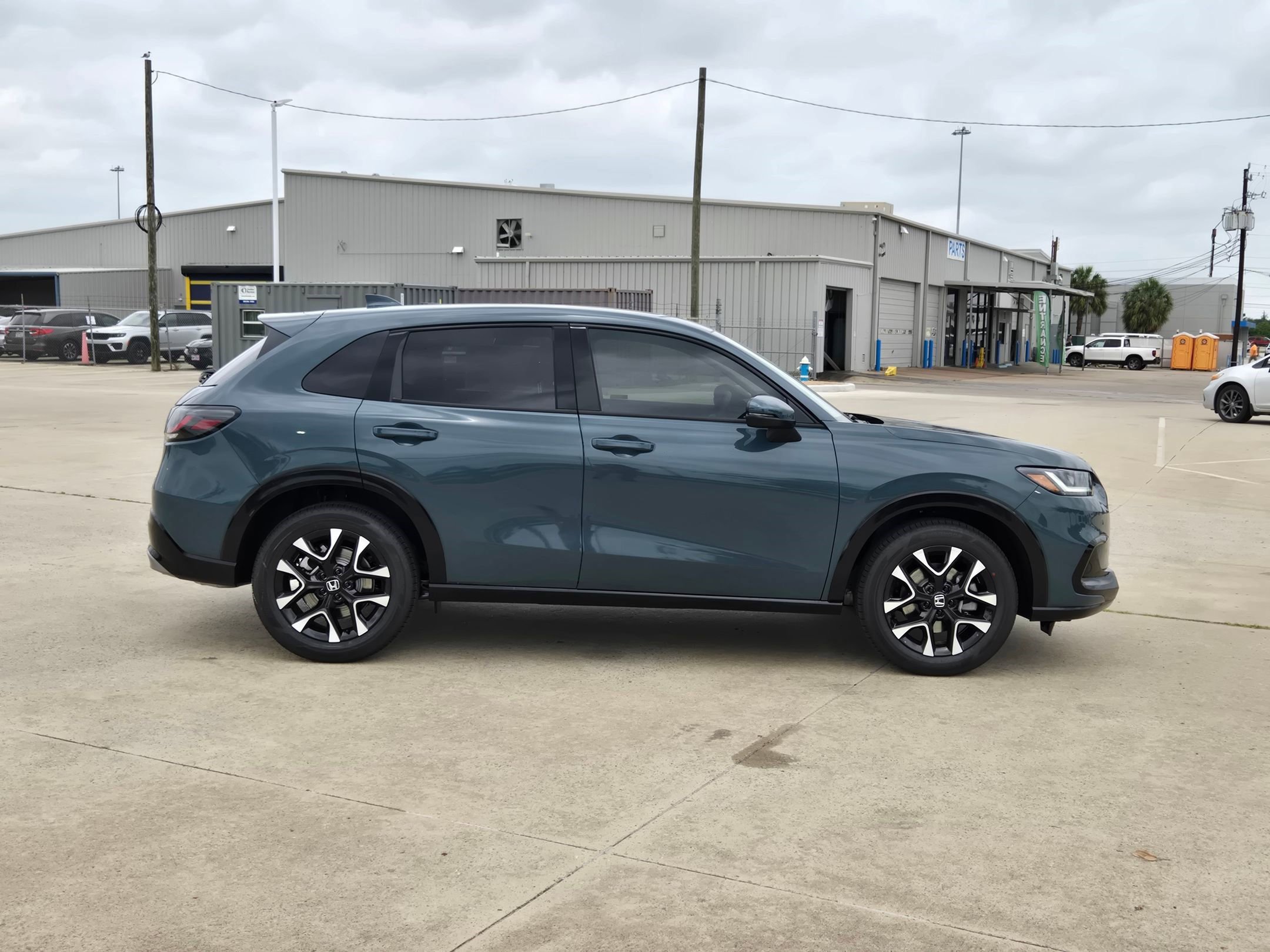 New 2027 Honda HR-V EX-L image 3