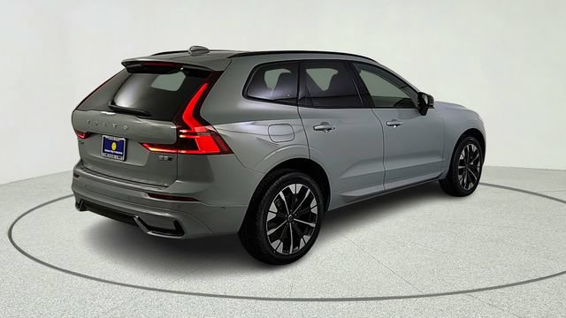 New 2026 Volvo XC60 B5 Plus w/ Climate Package AWD/4WD image 7