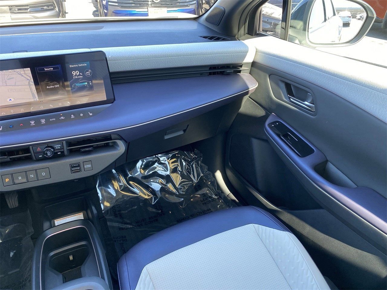 New 2026 Nissan Leaf Platinum+ w/ Cargo Package (Platinum+) image 18
