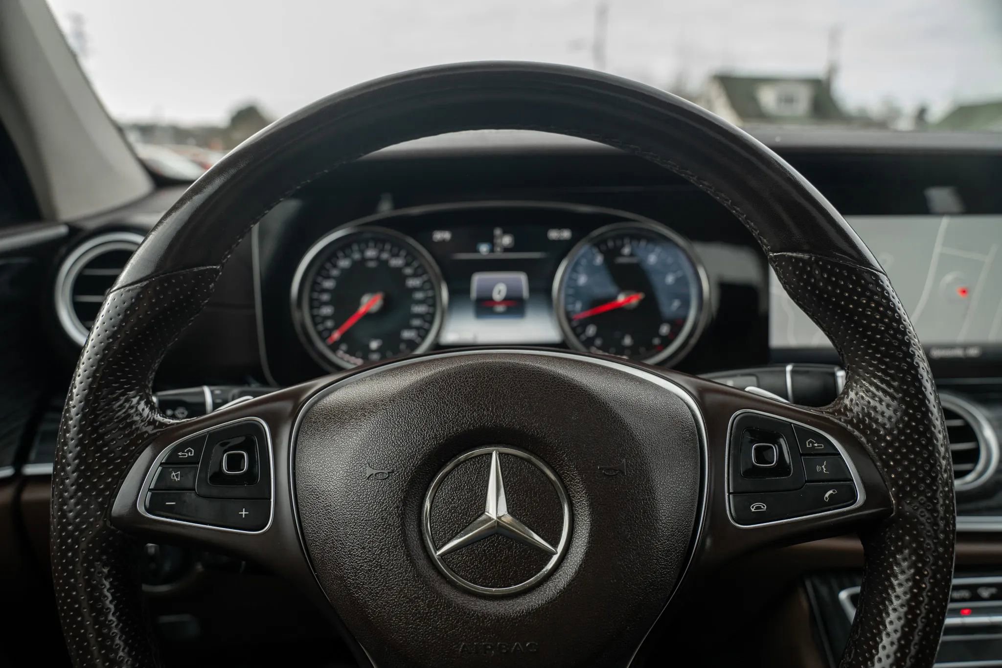 Used 2018 Mercedes-Benz E 300 4MATIC w/ Premium 1 Package image 21