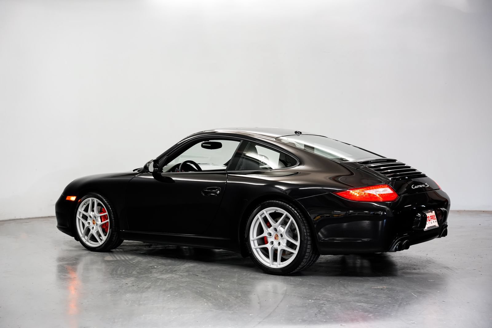 Used 2011 Porsche 911 Carrera S RWD image 8