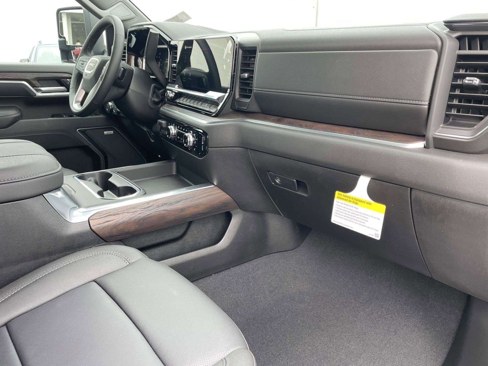 New 2026 GMC Sierra 3500 SLT w/ SLT Premium Package image 29