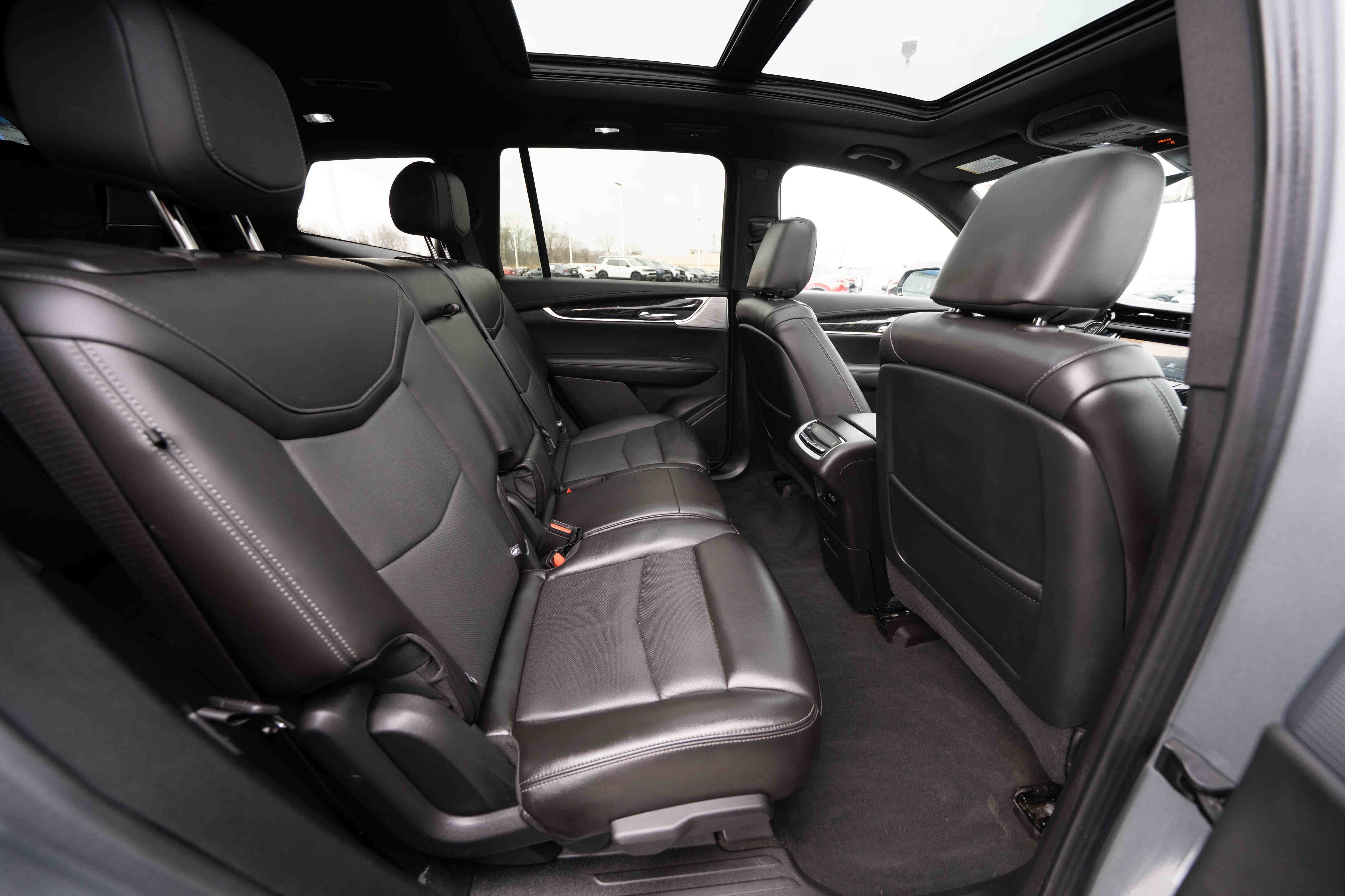 Used 2023 Cadillac XT6 Premium Luxury image 25