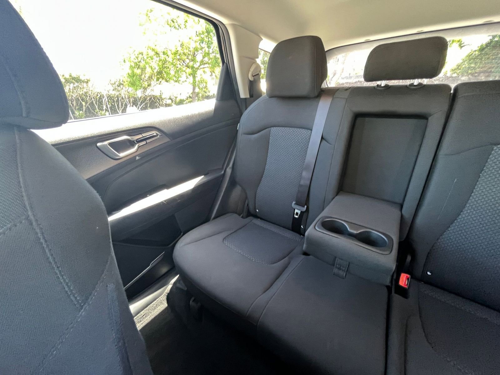 Used 2025 Kia Sportage LX FWD image 38