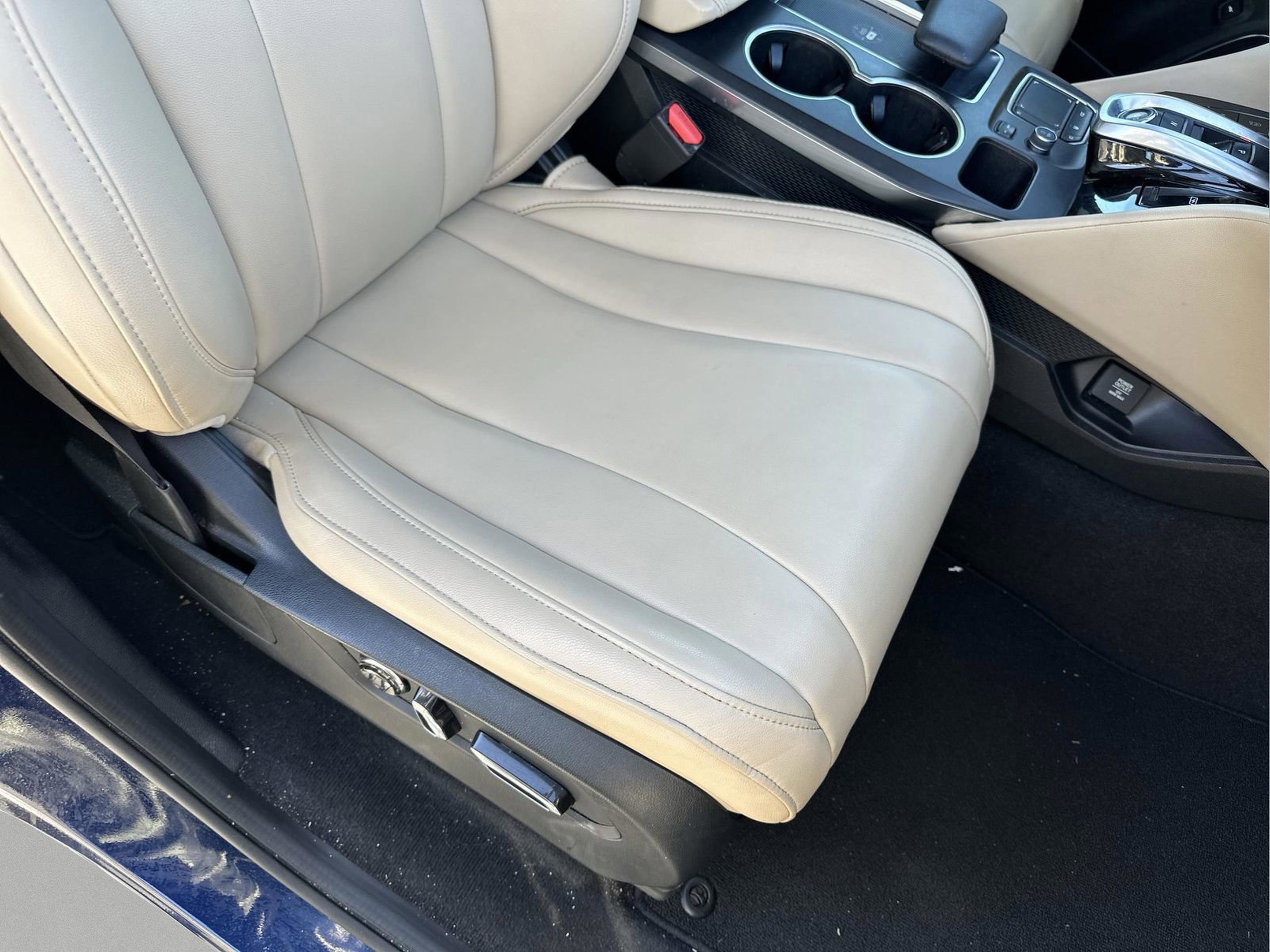 Used 2023 Acura MDX FWD image 19