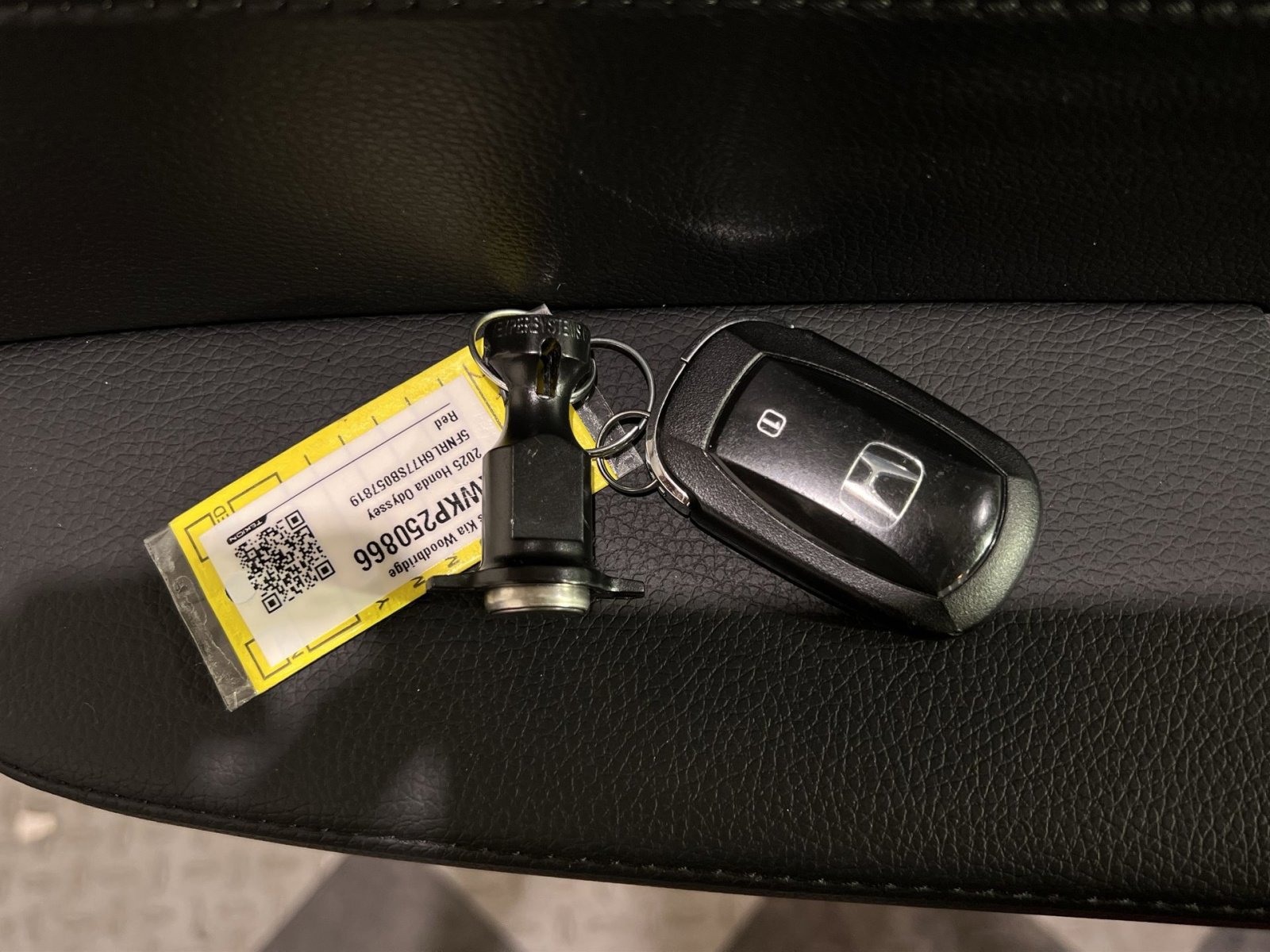 Used 2025 Honda Odyssey Sport-L image 32