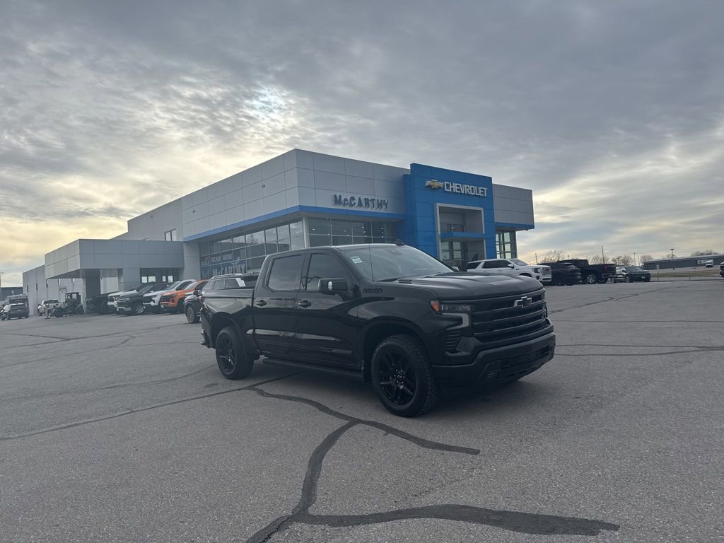 Used 2026 Chevrolet Silverado 1500 High Country w/ Midnight Edition AWD/4WD image 2