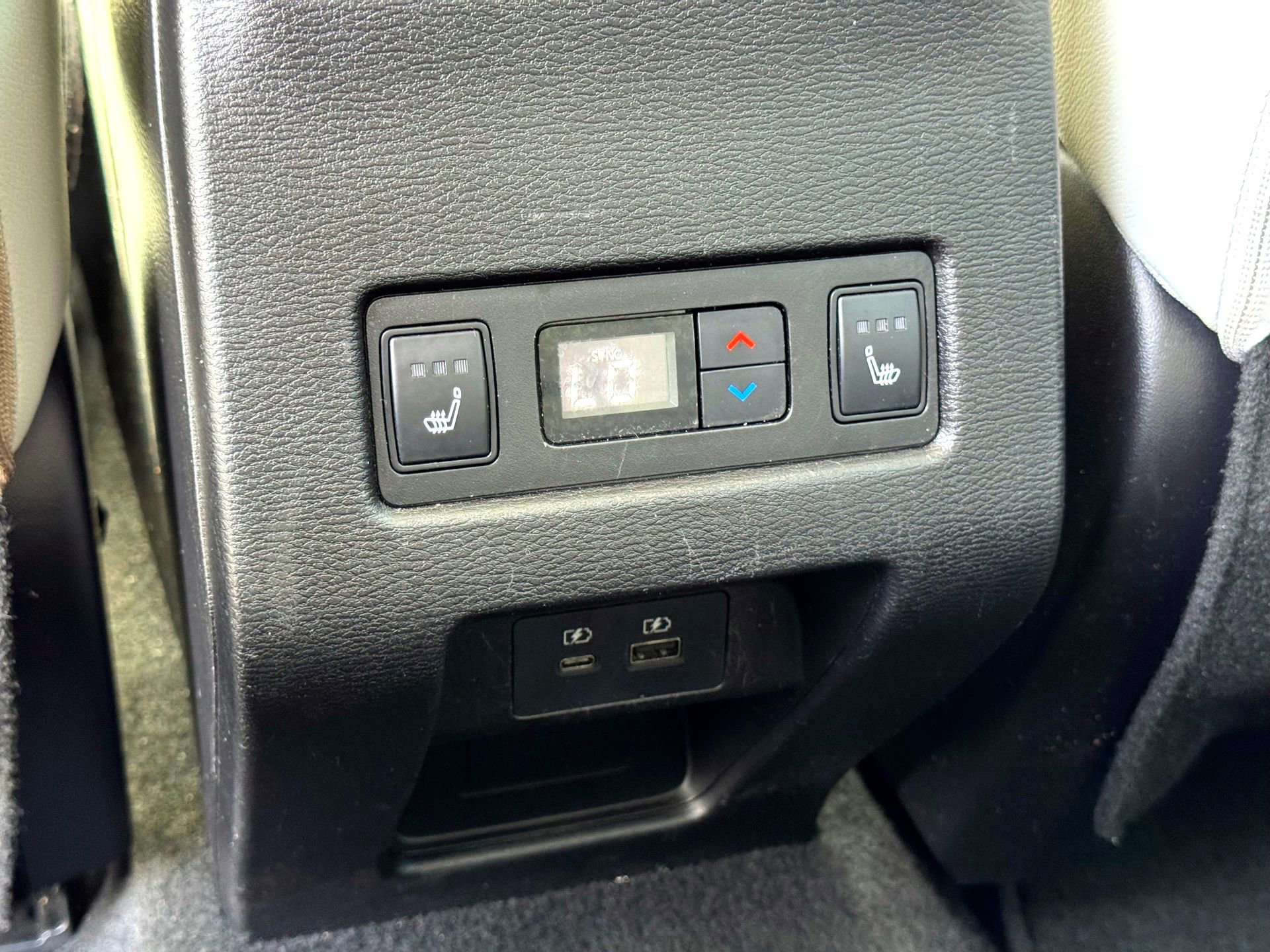 Used 2023 Mitsubishi Outlander SEL image 20