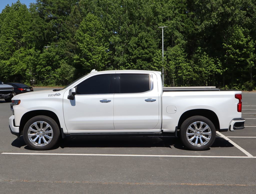 Used 2021 Chevrolet Silverado 1500 High Country w/ Technology Package image 2