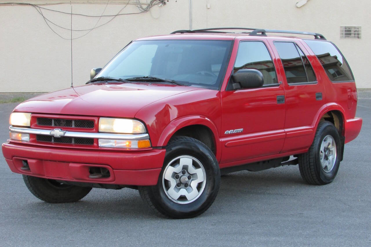 Used 2003 Chevrolet Blazer LS w/ Preferred Equipment Group image 2