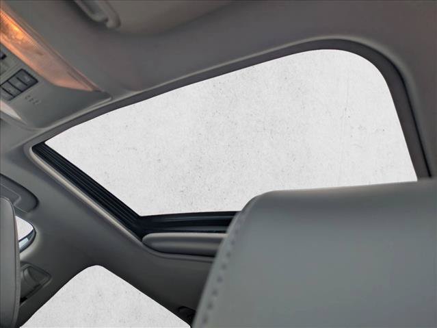 Used 2020 Toyota RAV4 XLE Premium AWD/4WD image 15