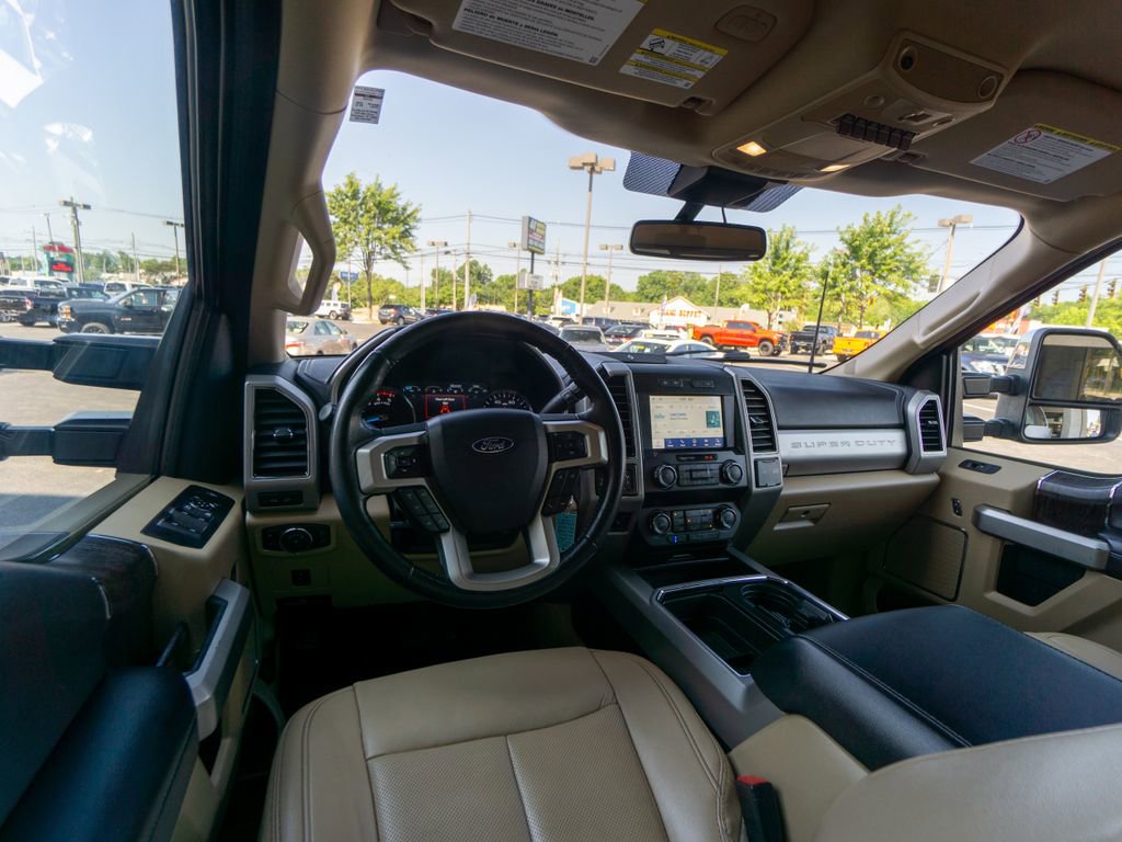 Used 2021 Ford F250 Lariat w/ Chrome Package image 16