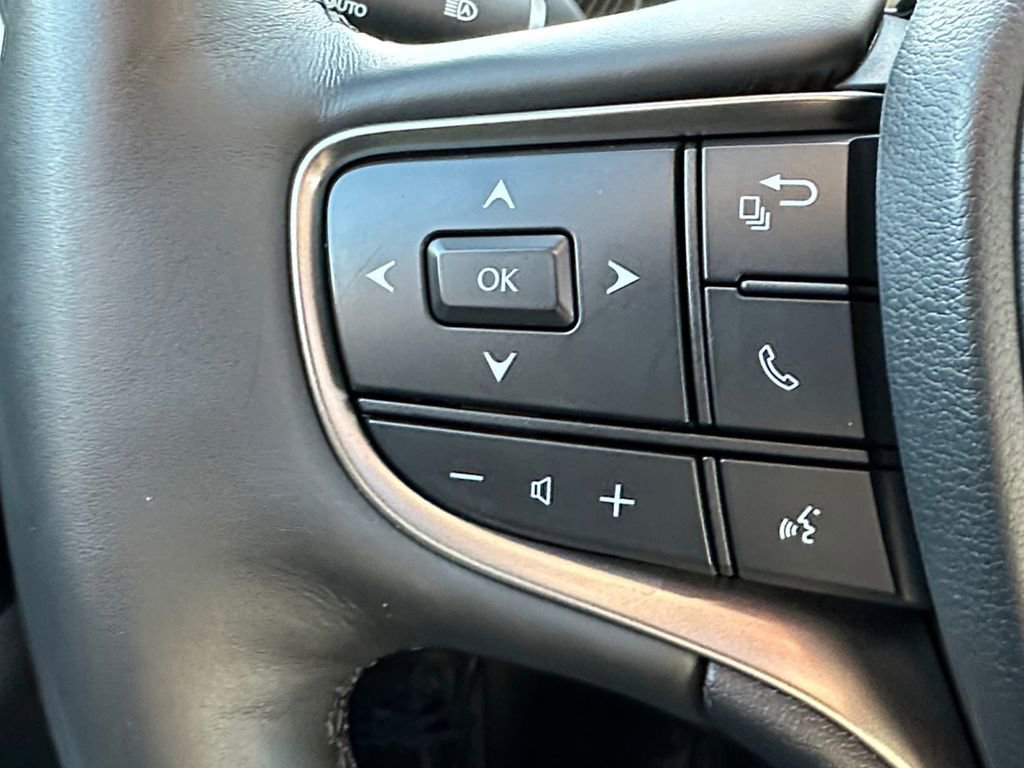 Used 2023 Lexus UX 250h FWD w/ Accessory Package (Z2) image 21