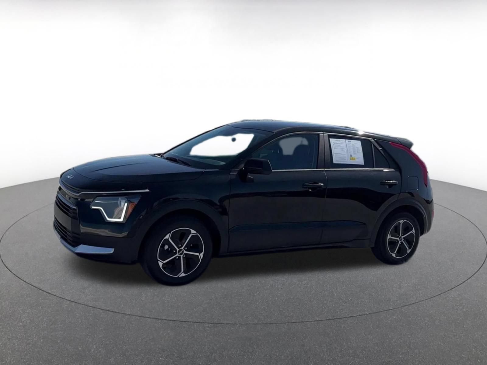 Used 2026 Kia Niro LX FWD image 8