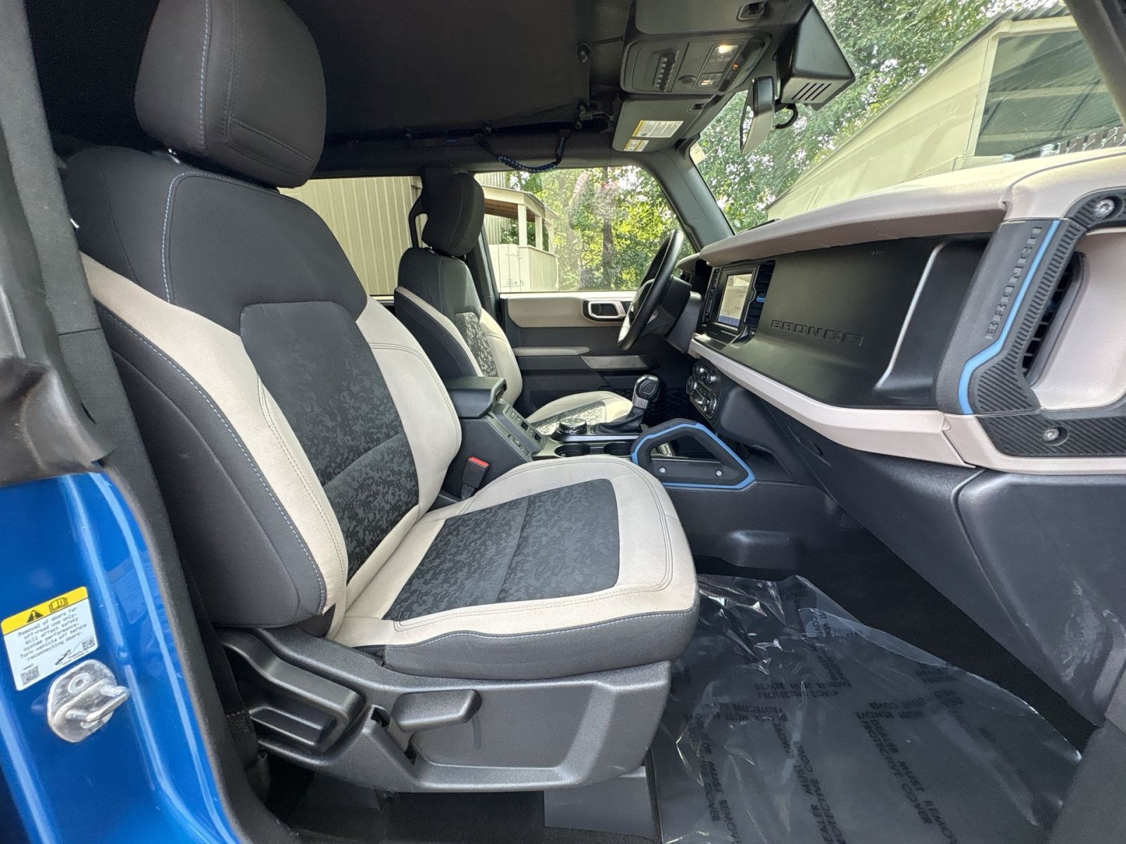 Used 2023 Ford Bronco Wildtrak AWD/4WD image 27