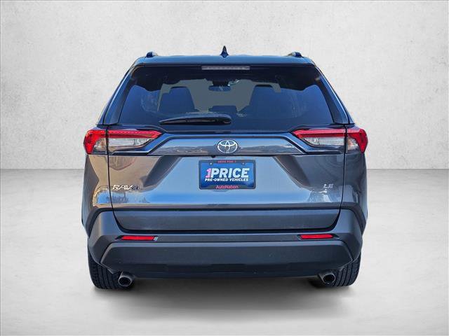 Used 2021 Toyota RAV4 LE image 7