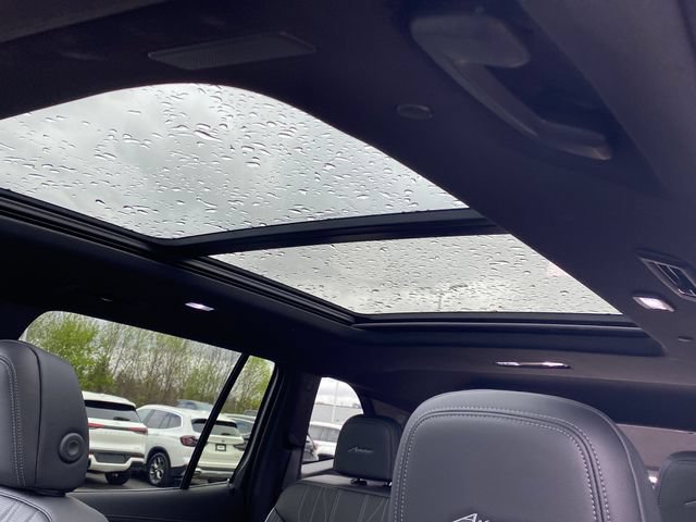 Certified 2025 Buick Enclave Avenir w/ LPO, Floor Liner Package FWD image 15