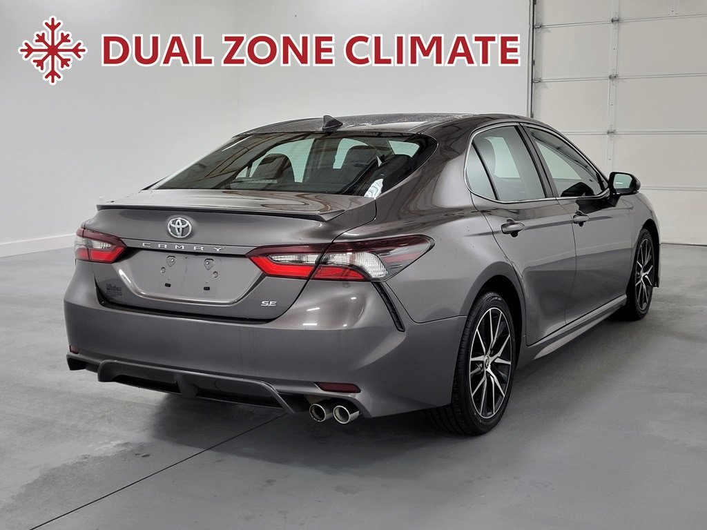 Used 2022 Toyota Camry SE FWD image 8