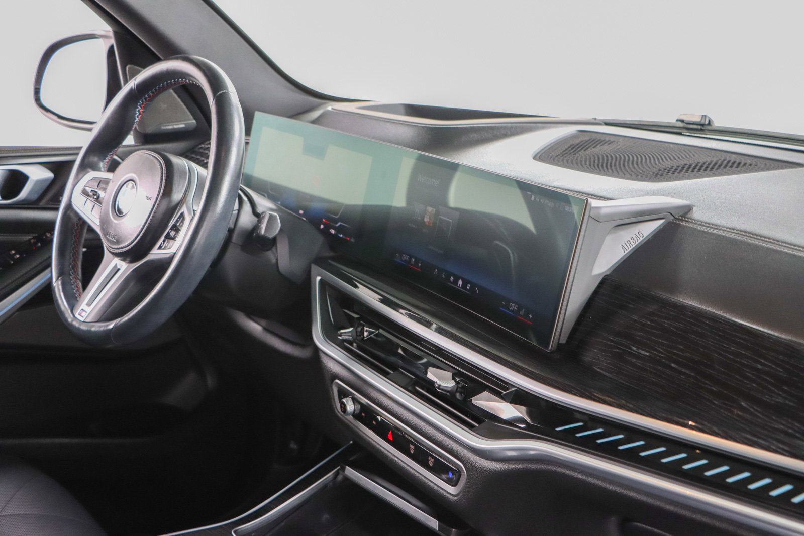 Used 2024 BMW X5 M60i image 26