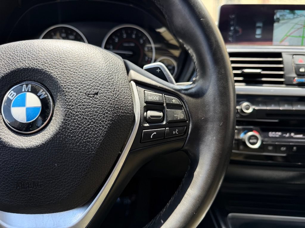 Used 2017 BMW 340i xDrive Sedan AWD/4WD image 22