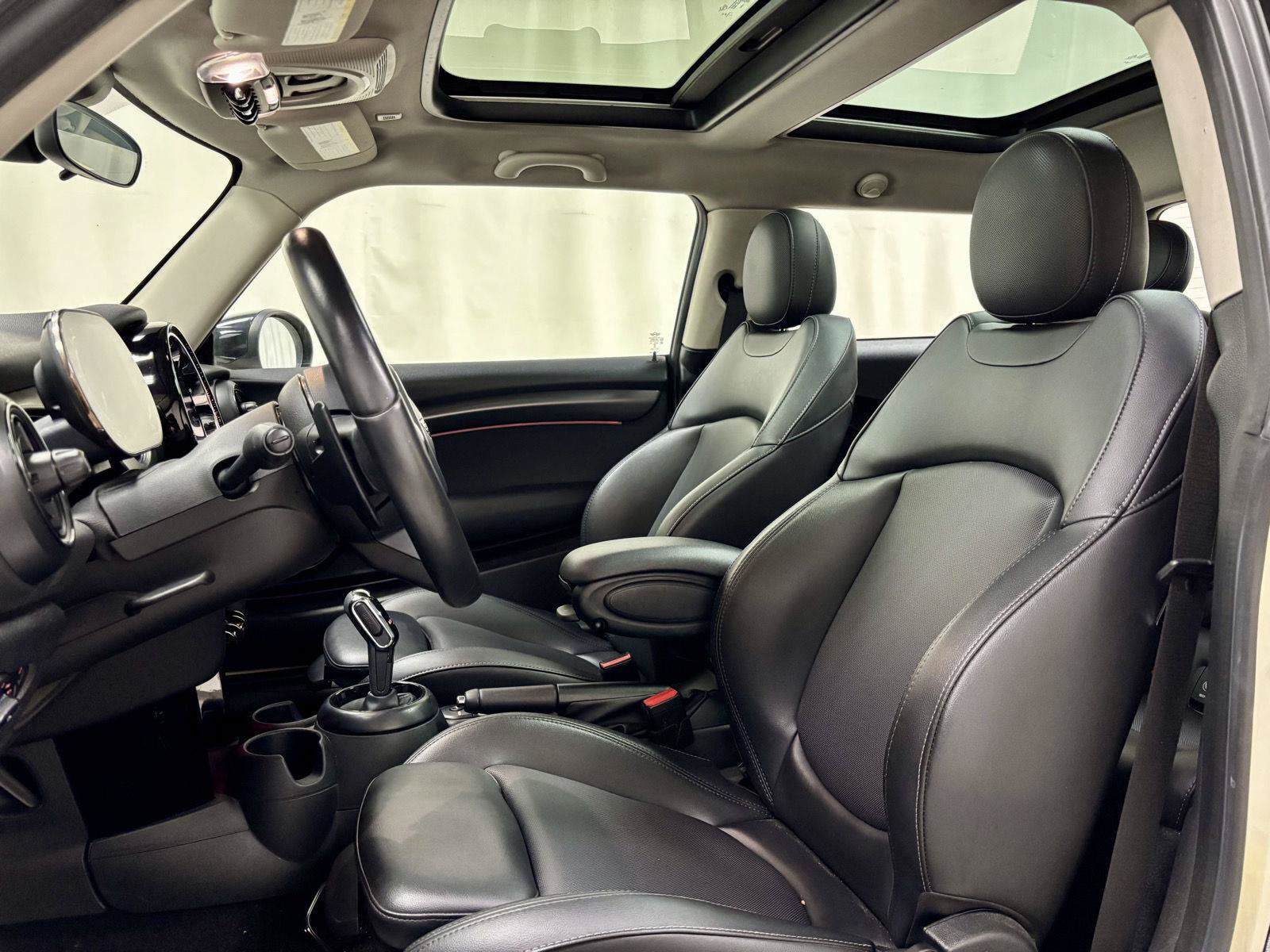 Used 2022 MINI Cooper S FWD image 16