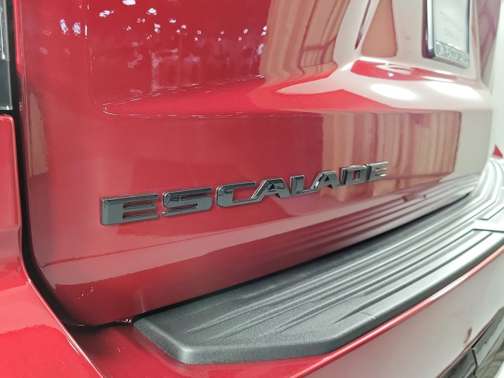 Certified 2025 Cadillac Escalade V w/ LPO, Floor Liner Package AWD/4WD image 6