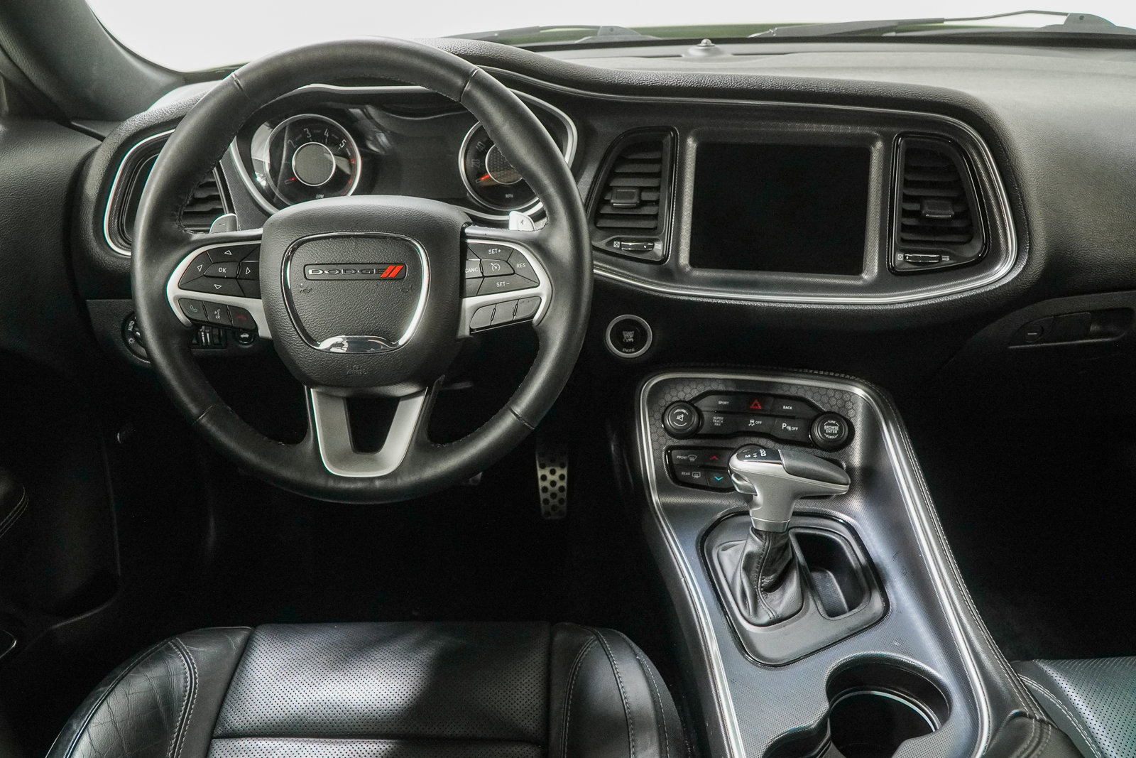 Used 2015 Dodge Challenger R/T Plus RWD image 22