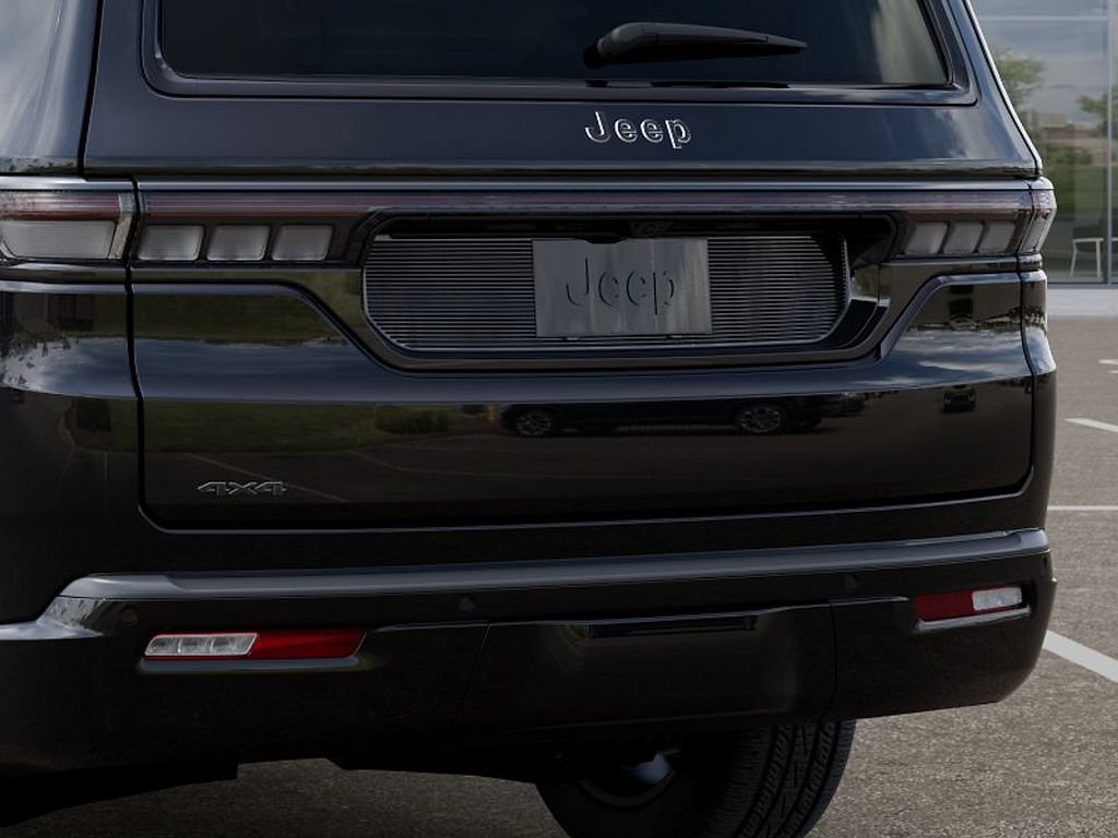 New 2026 Jeep Grand Wagoneer Limited w/ Rear Seat Video Group I AWD/4WD image 13