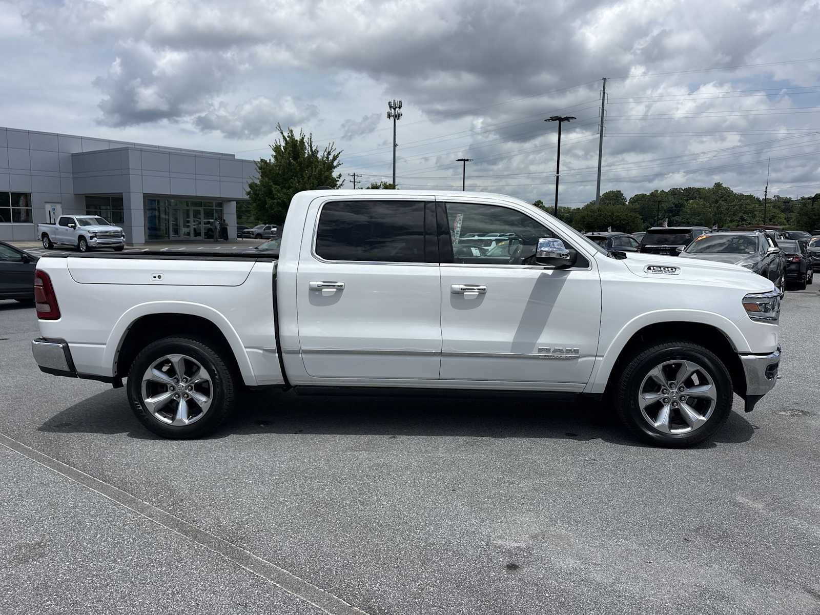 Used 2019 RAM 1500 Limited AWD/4WD image 5