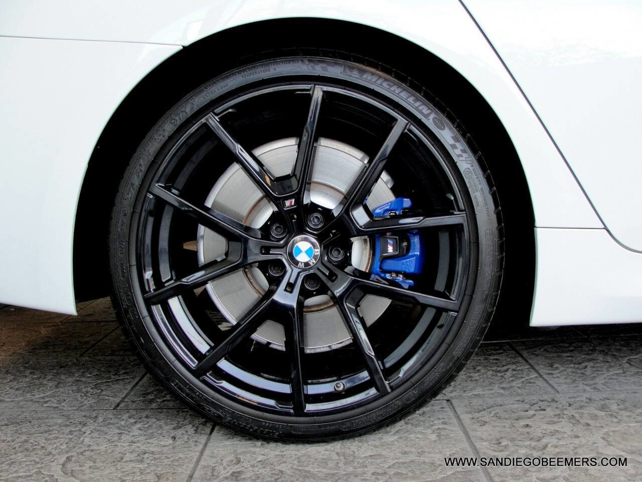 Used 2022 BMW 540i w/ M Sport Package image 17