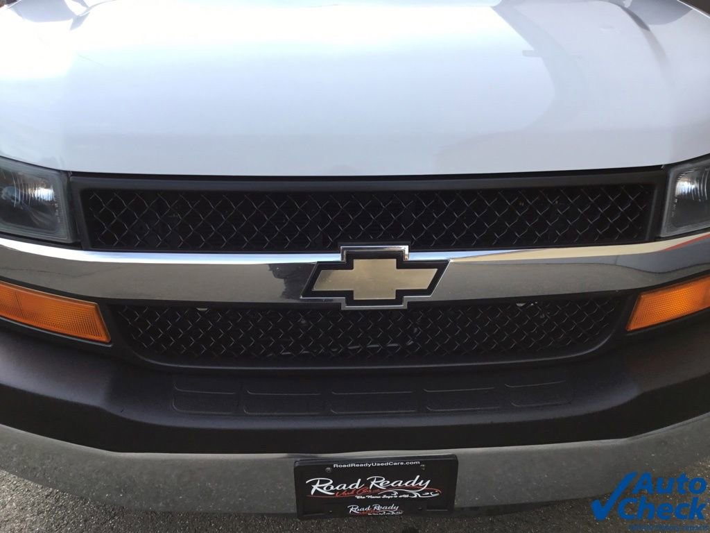 Used 2011 Chevrolet Express 3500 image 16