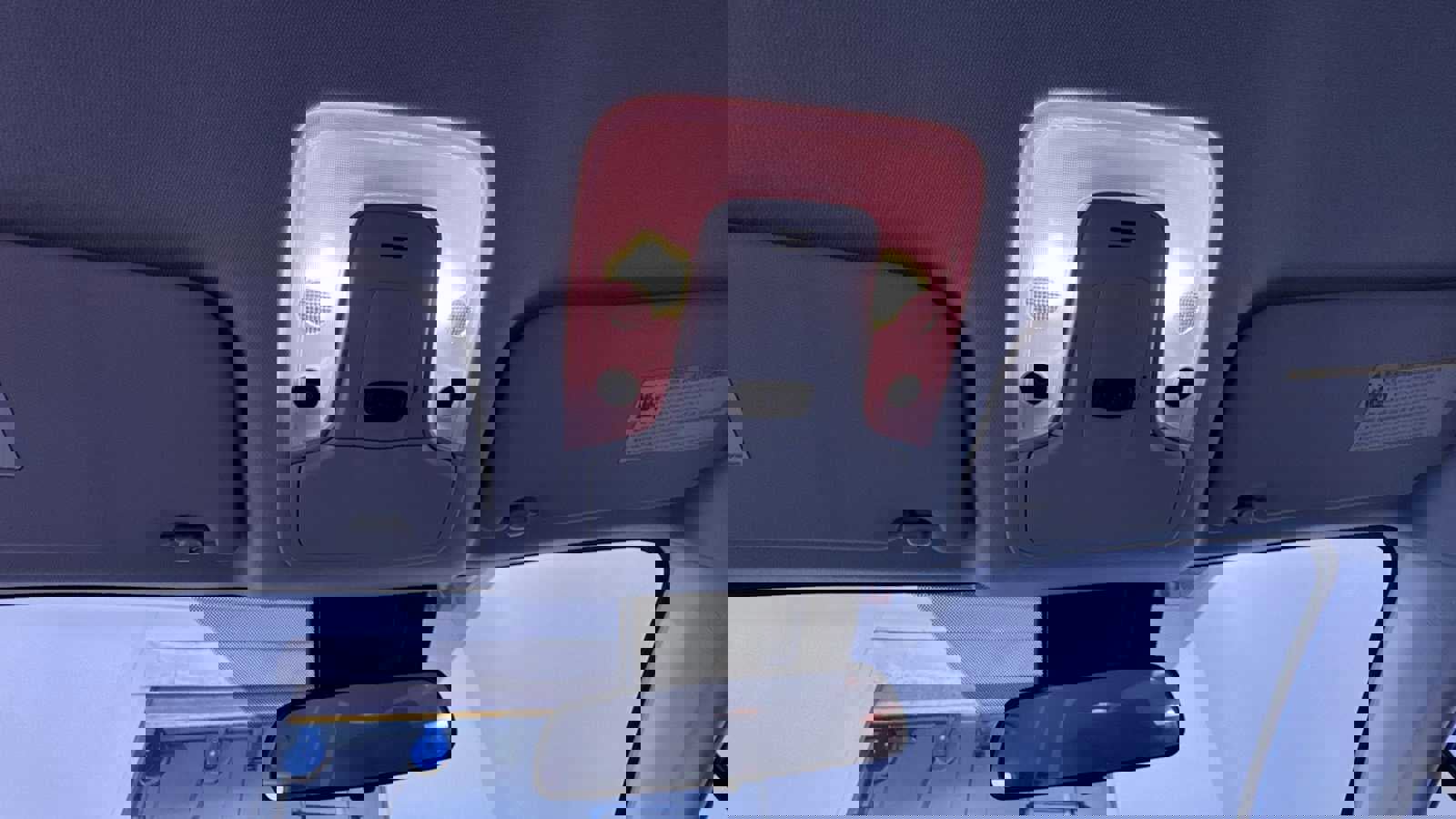 Used 2018 Toyota Prius Prime Premium image 32